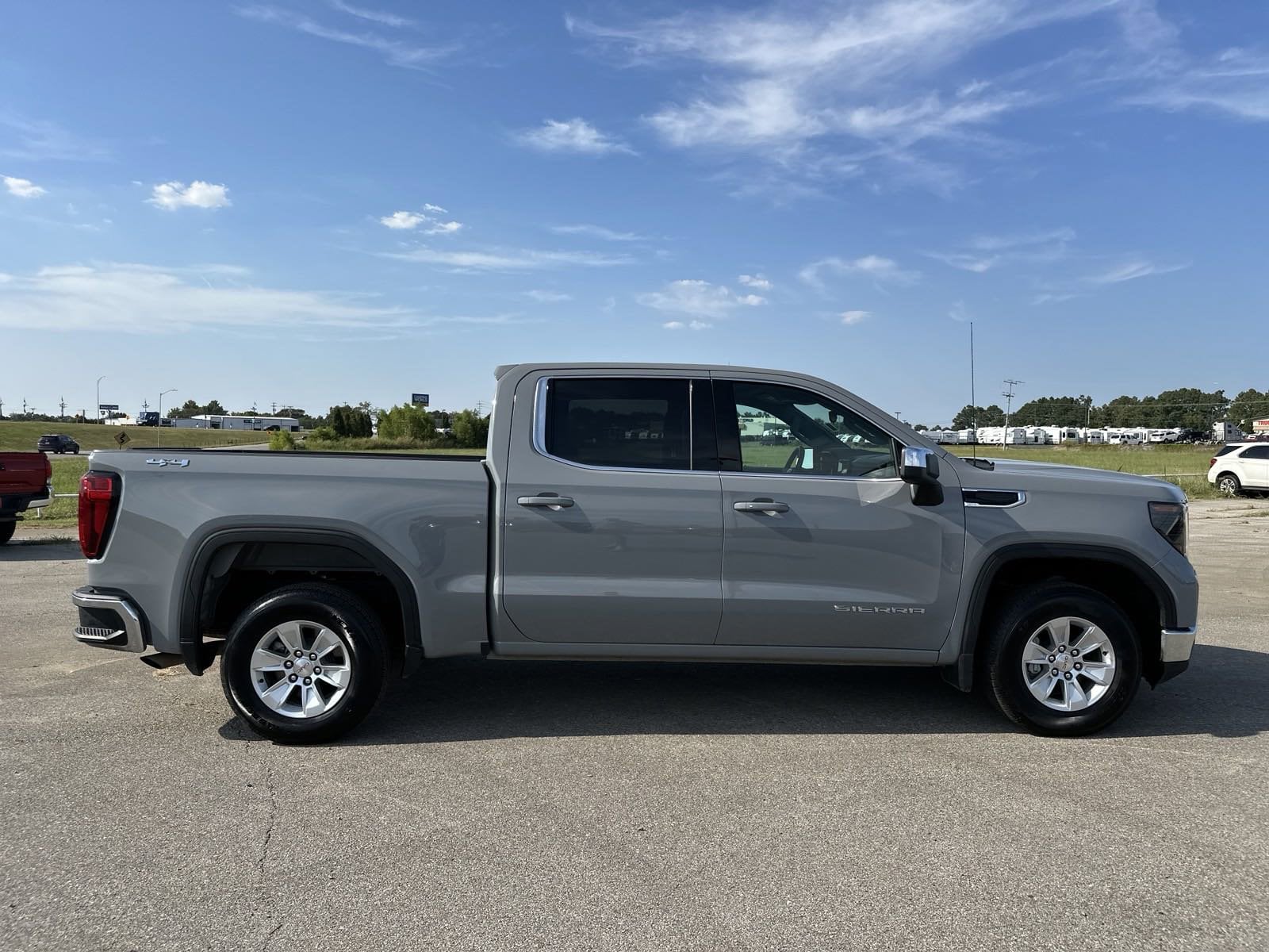 Used 2024 GMC Sierra 1500 SLE with VIN 1GTPUBEKXRZ158654 for sale in Olive Branch, MS