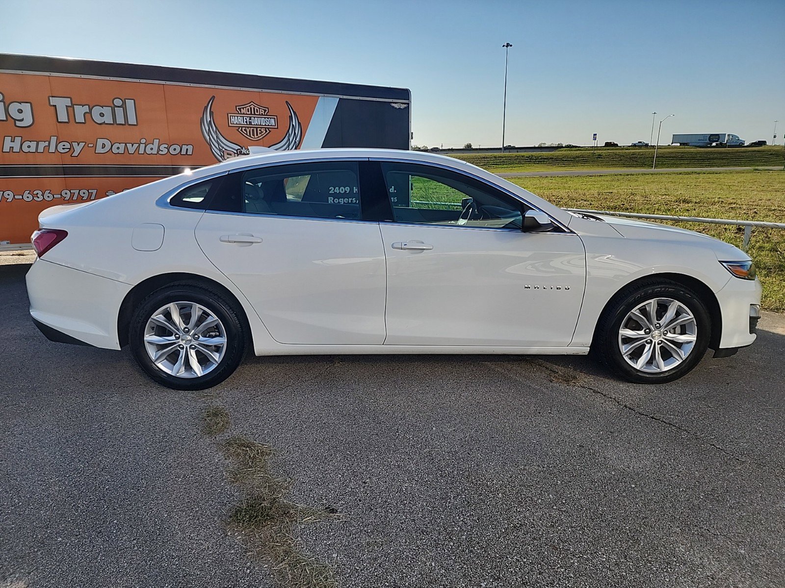 Used 2022 Chevrolet Malibu 1LT with VIN 1G1ZD5ST9NF129089 for sale in Olive Branch, MS
