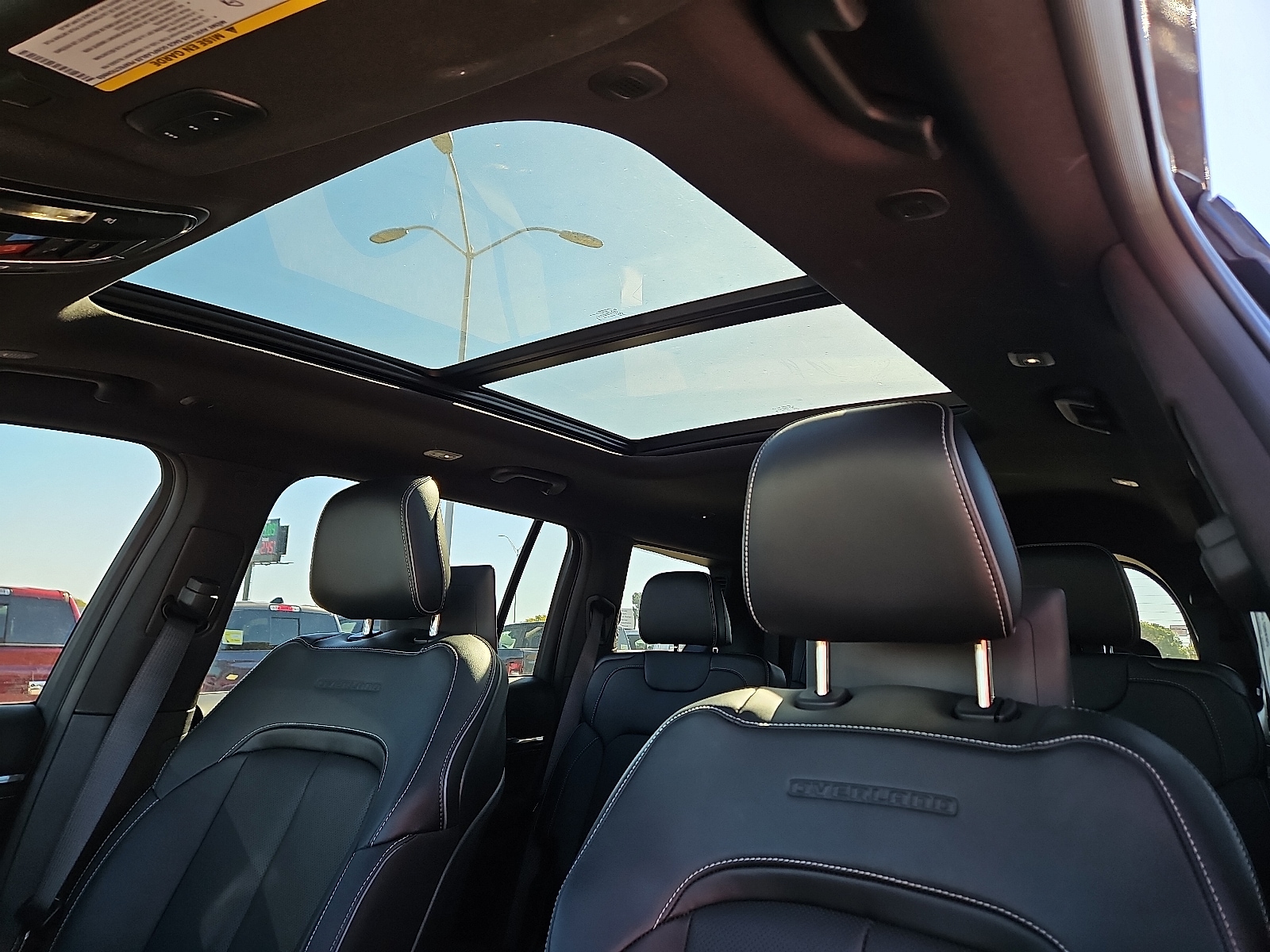 2025 Jeep Grand Cherokee L Overland - Photo 13