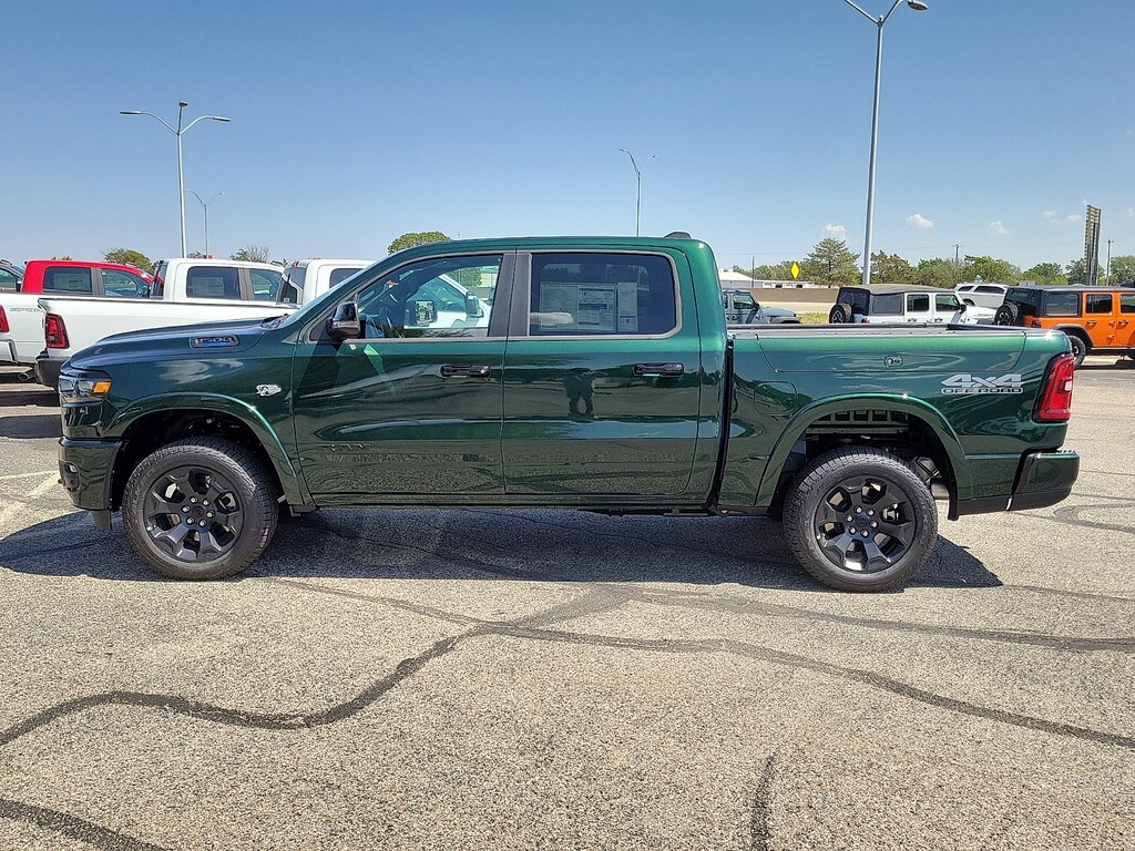 New 2026 Ram 1500 LONE STAR CREW CAB 4X4 5'7 BOX Pickup