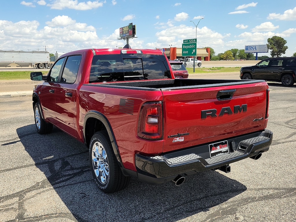 New 2026 Ram 1500 LONE STAR CREW CAB 4X4 5'7 BOX Pickup
