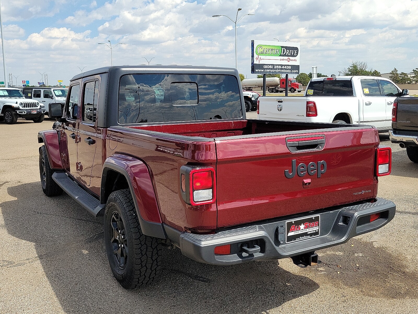 2021 Jeep Gladiator Sport S photo 3