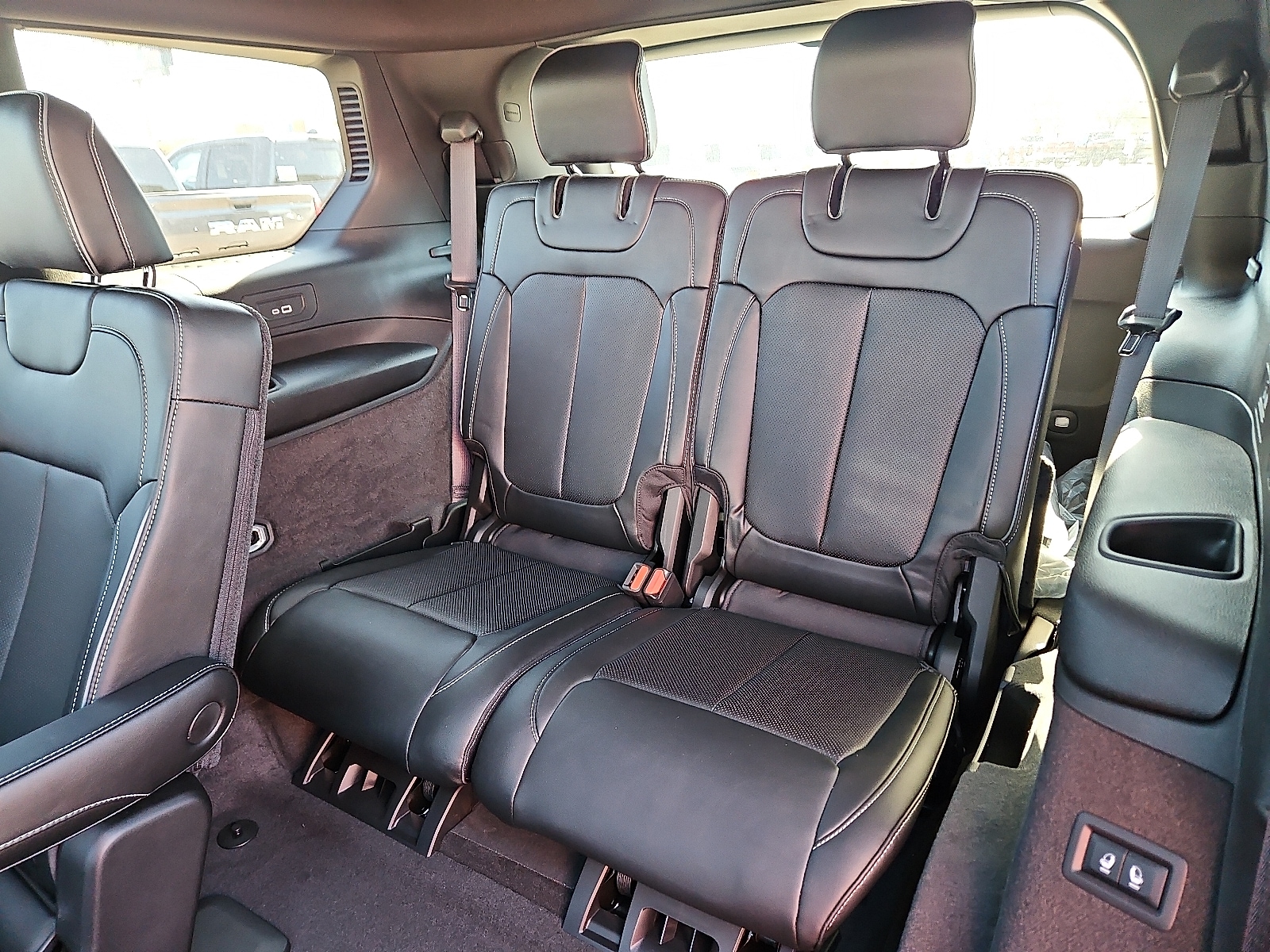 2025 Jeep Grand Cherokee L Overland - Photo 9