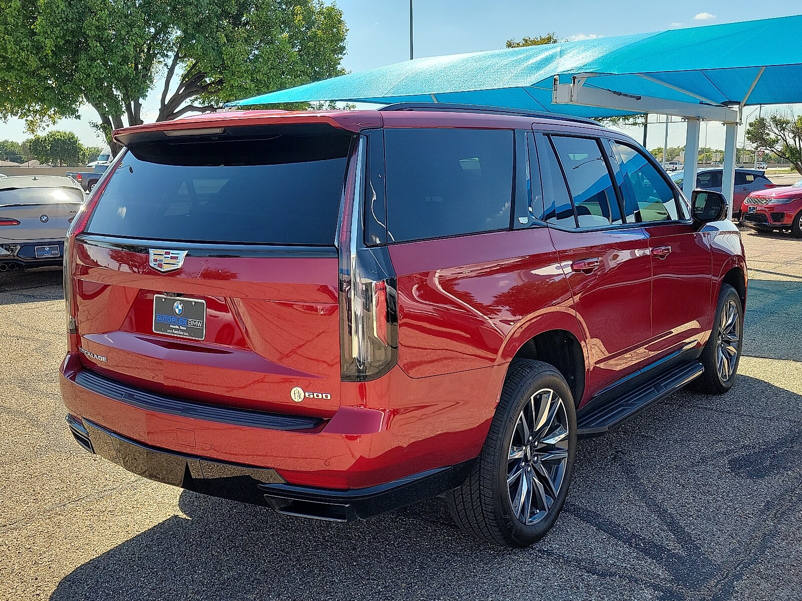 2023 Cadillac Escalade Sport photo 3