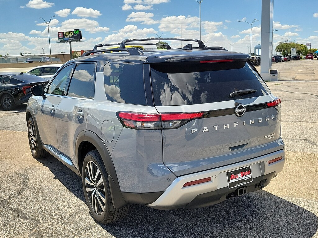 Used 2025 Nissan Pathfinder Platinum 4x4
