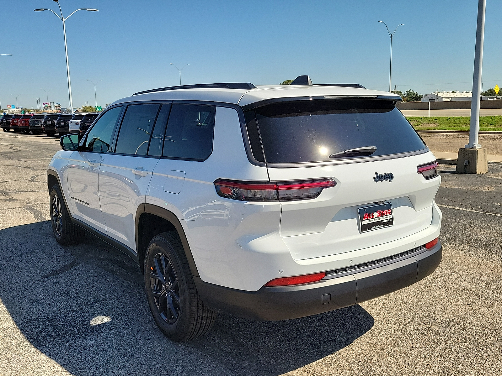 New 2027 Jeep Grand Cherokee L 3 Row LAREDO 4X2 Sport Utility