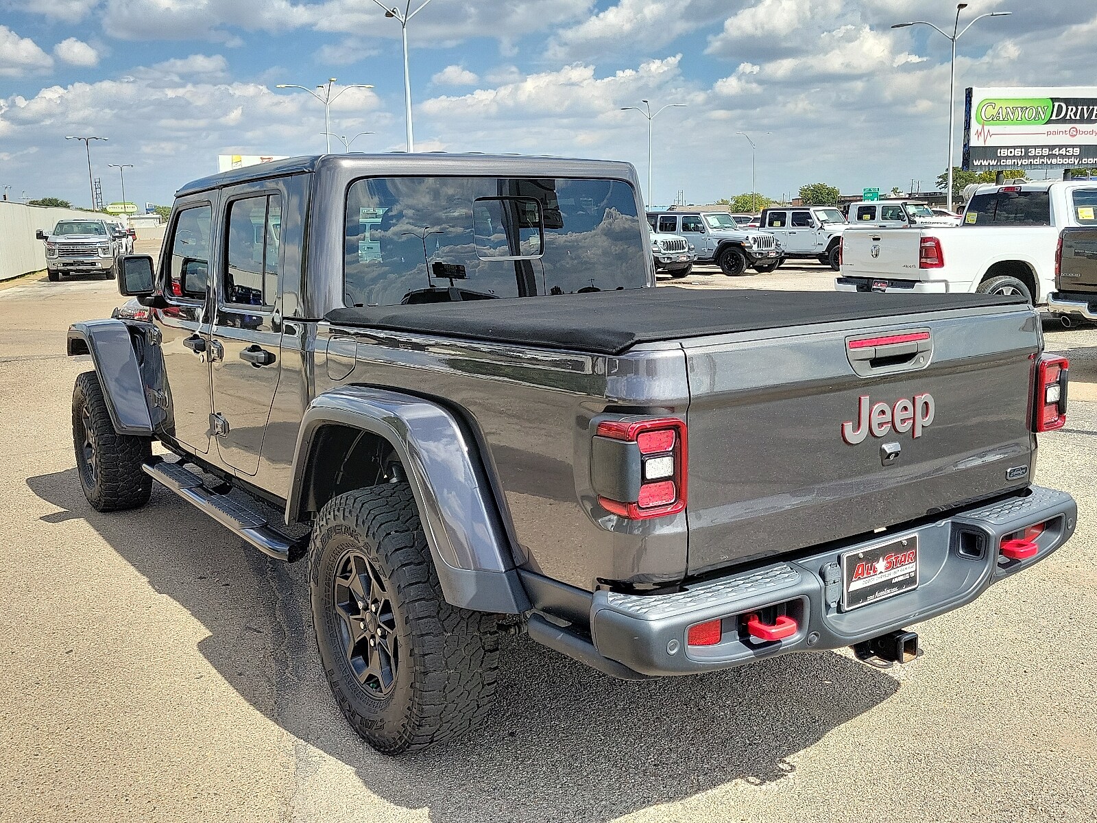 2020 Jeep Gladiator Rubicon photo 3