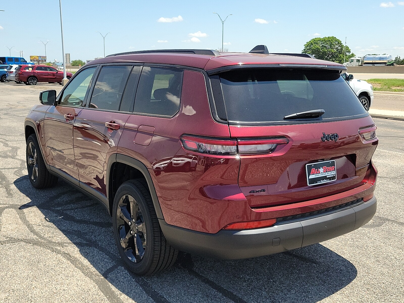 2025 Jeep Grand Cherokee Altitude photo 3