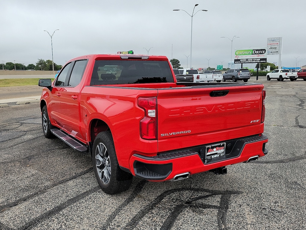 Used 2022 Chevrolet Silverado 1500 RST 4x4 Crew Cab 5.75 ft. box 147.4 in. WB