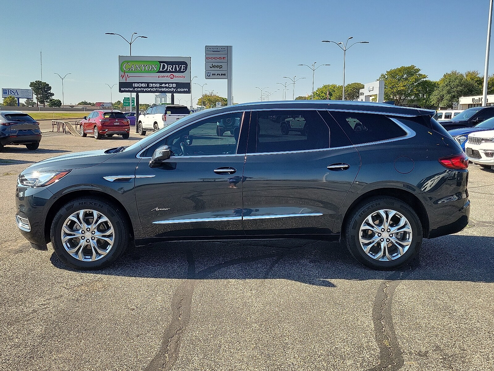 2020 Buick Enclave Avenir photo 2