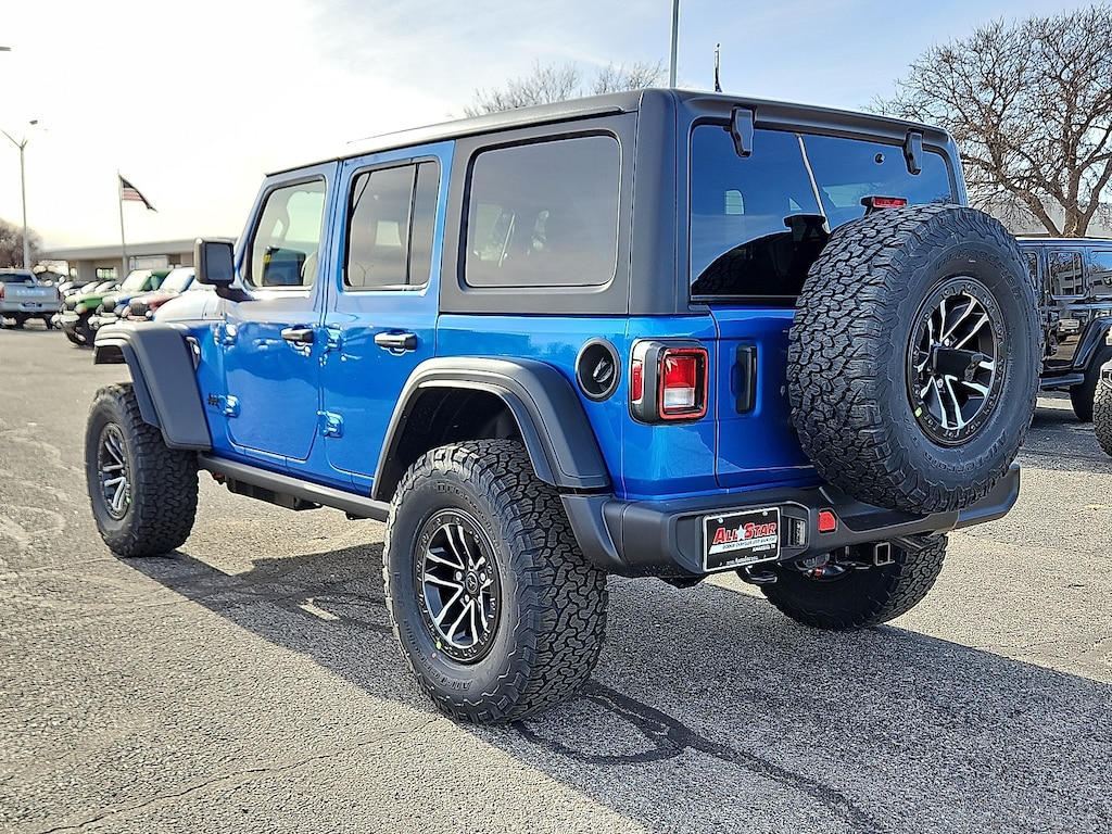 New 2026 Jeep Wrangler 4-DOOR WILLYS Sport Utility