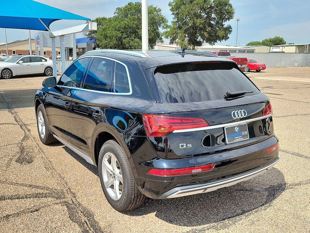 Used 2024 Audi Q5 40 Premium (S tronic) All-Wheel Drive quattro SUV