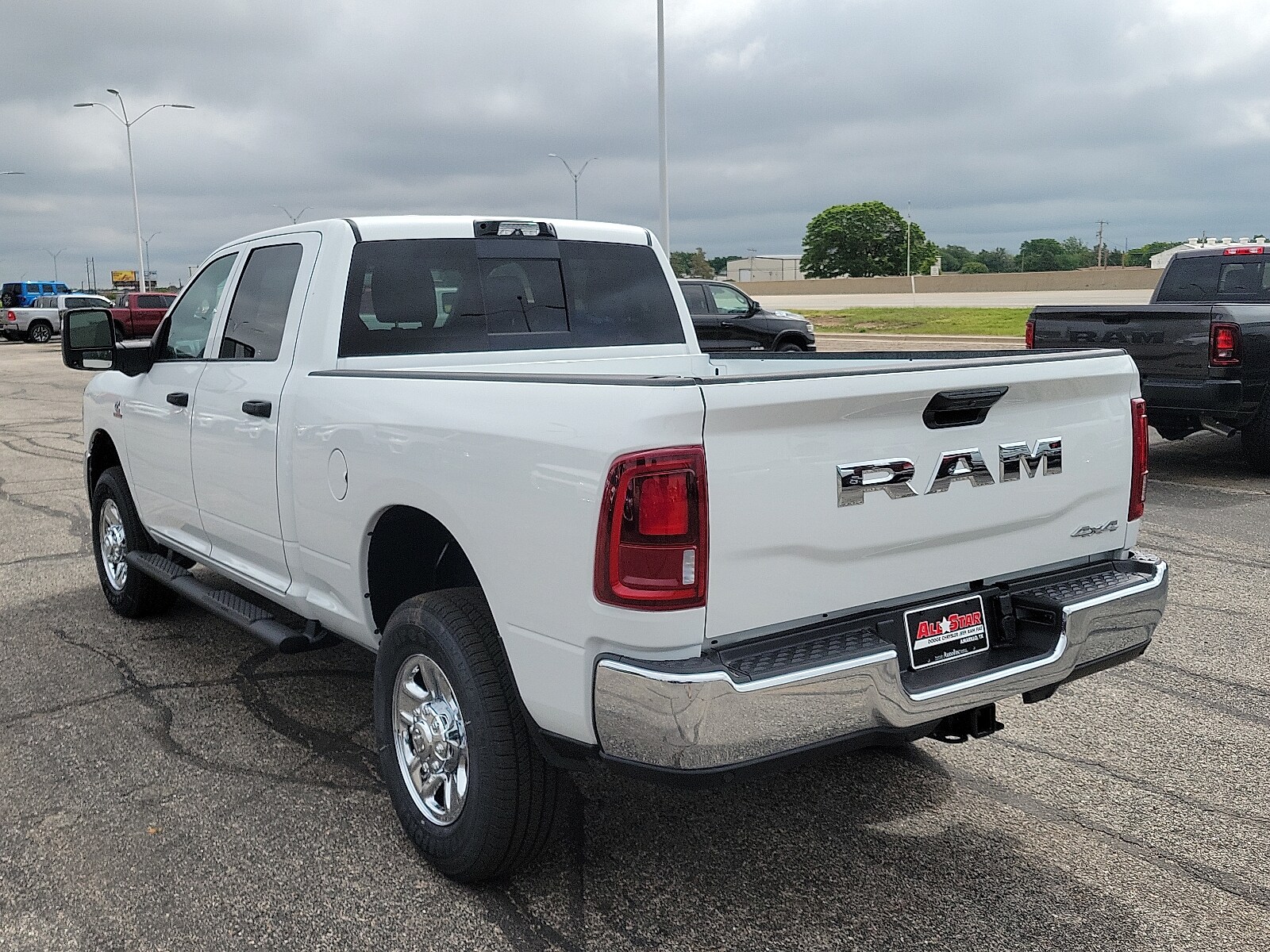 2025 Ram 2500 Tradesman photo 3