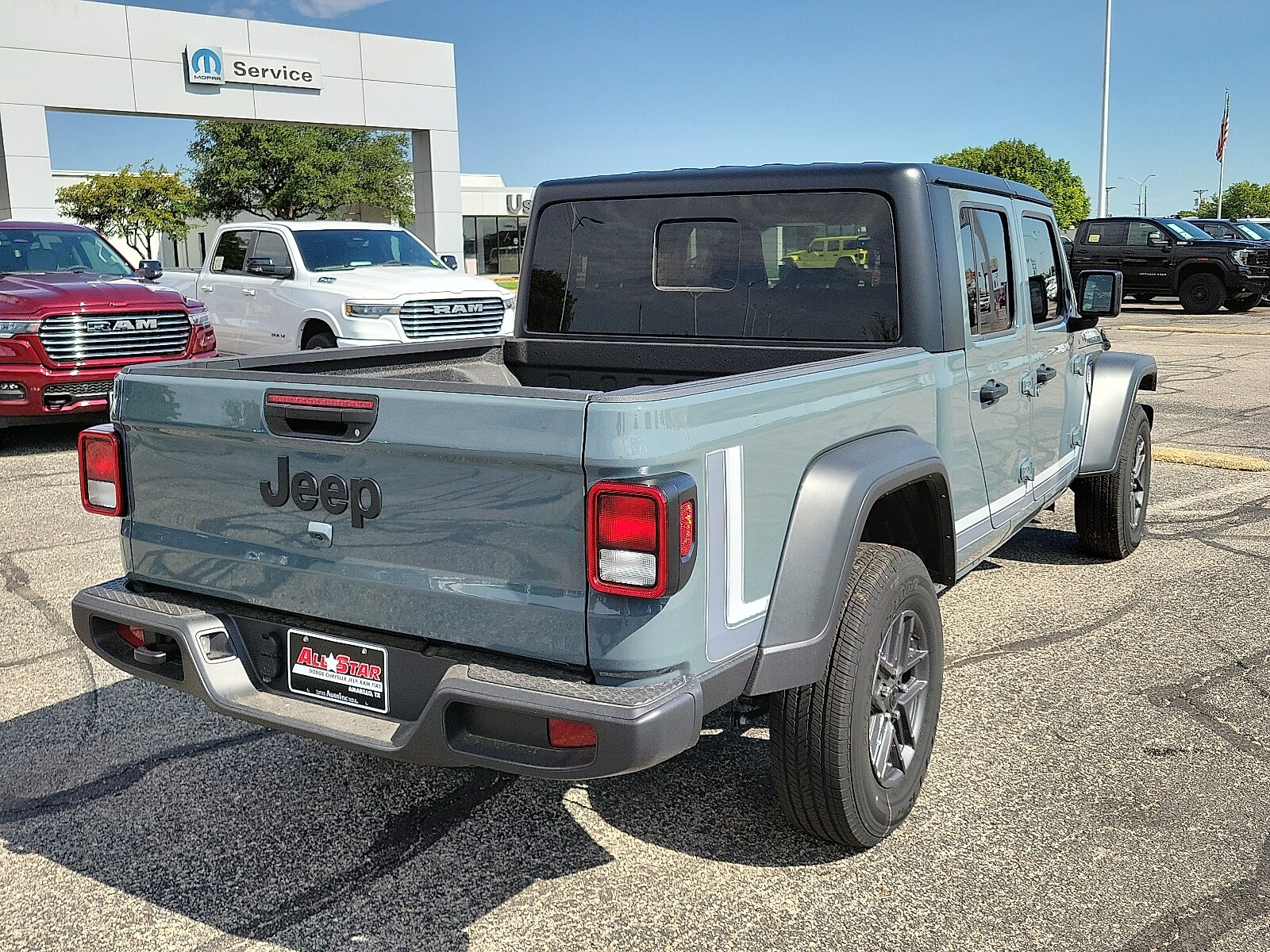 2025 Jeep Gladiator Sport S photo 4