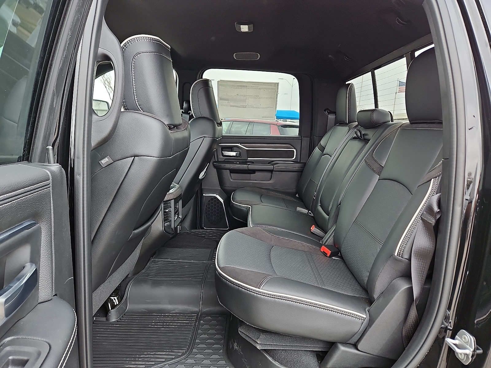 2026 RAM 2500 Laramie - Photo 10
