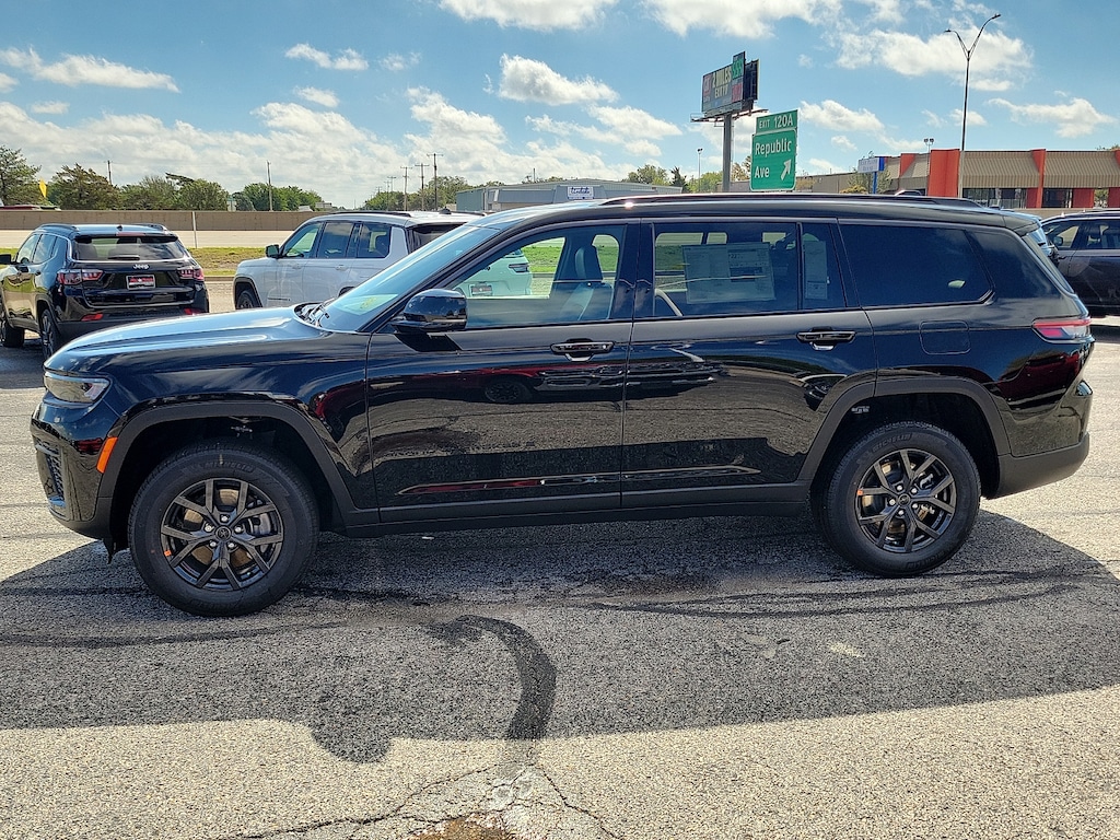 New 2027 Jeep Grand Cherokee L 3 Row LAREDO 4X4 Sport Utility