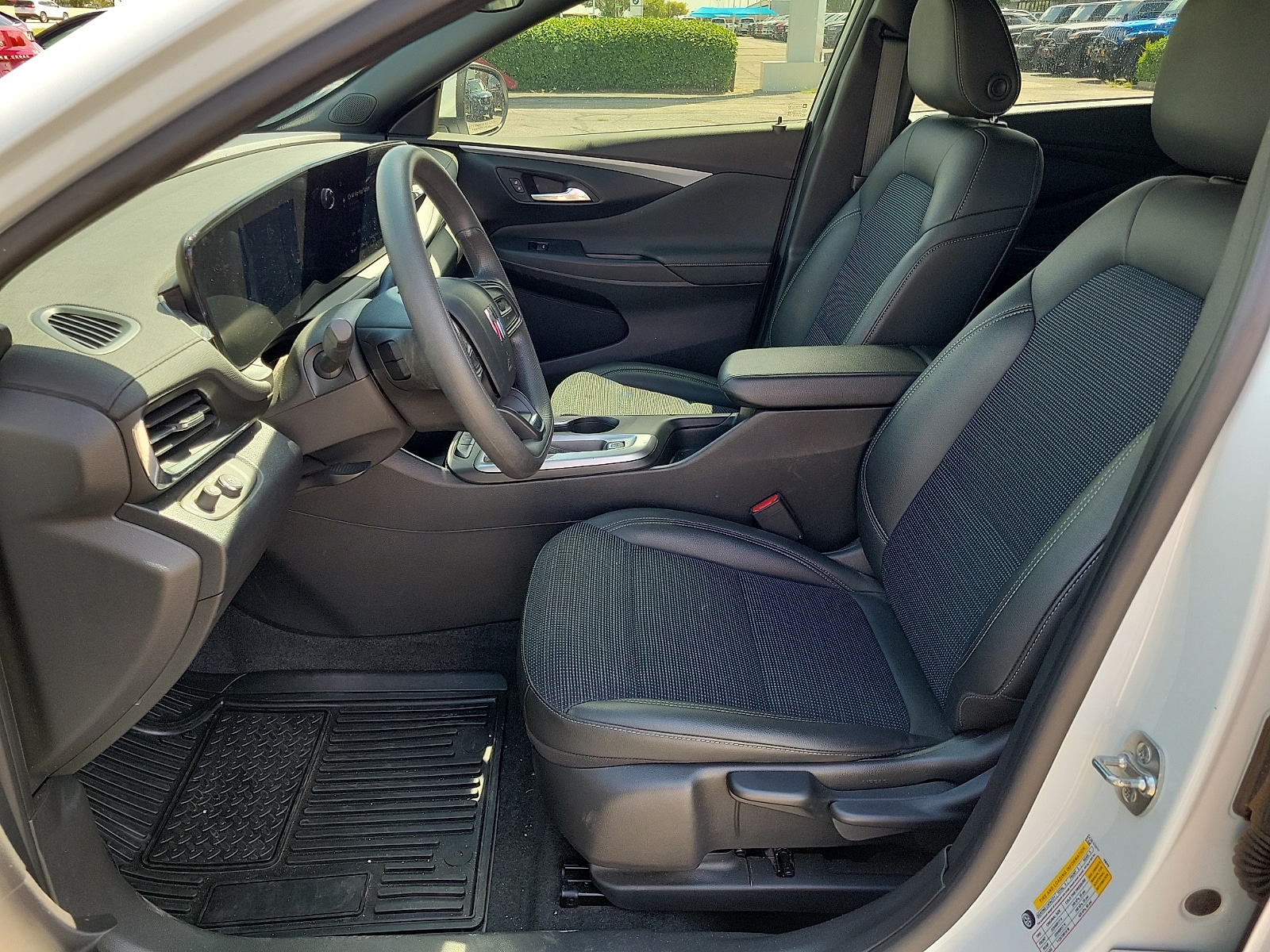 2025 Buick Envista Preferred - Photo 12