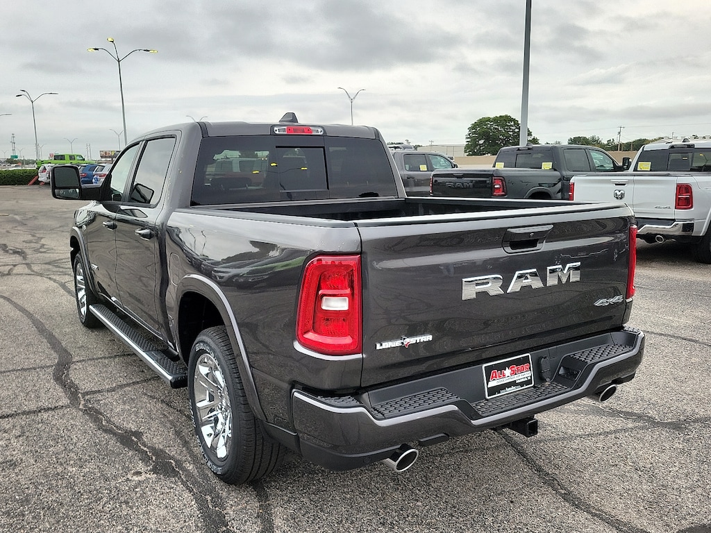 New 2026 Ram 1500 LONE STAR CREW CAB 4X4 5'7 BOX Pickup