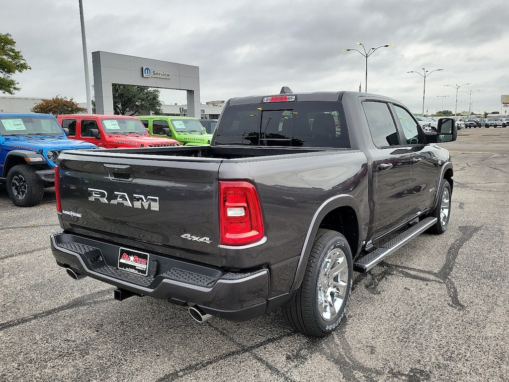 New 2026 Ram 1500 LONE STAR CREW CAB 4X4 5'7 BOX Pickup