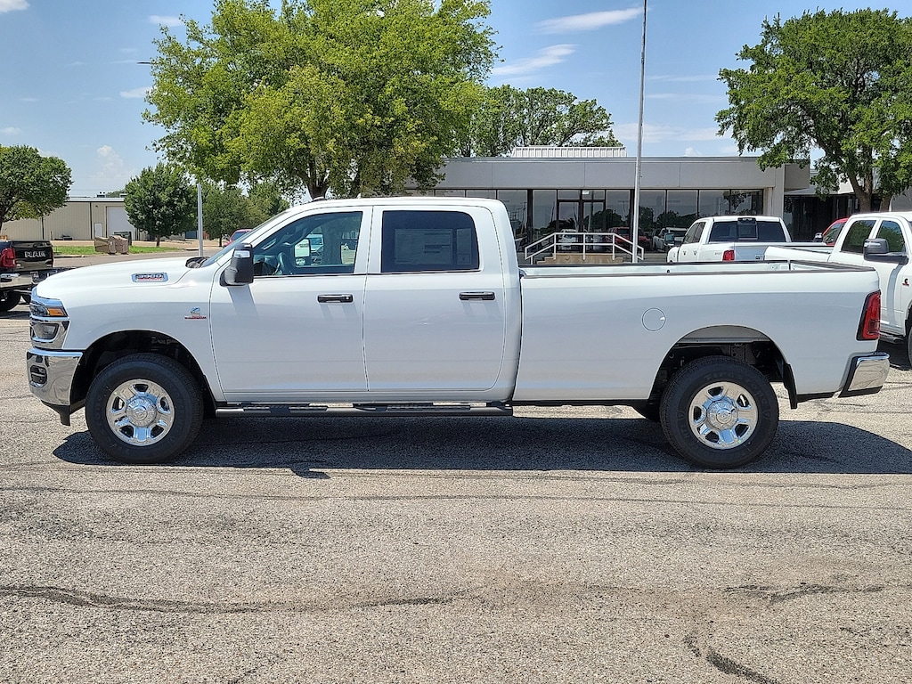 New 2026 Ram 3500 TRADESMAN CREW CAB 4X4 8' BOX Pickup