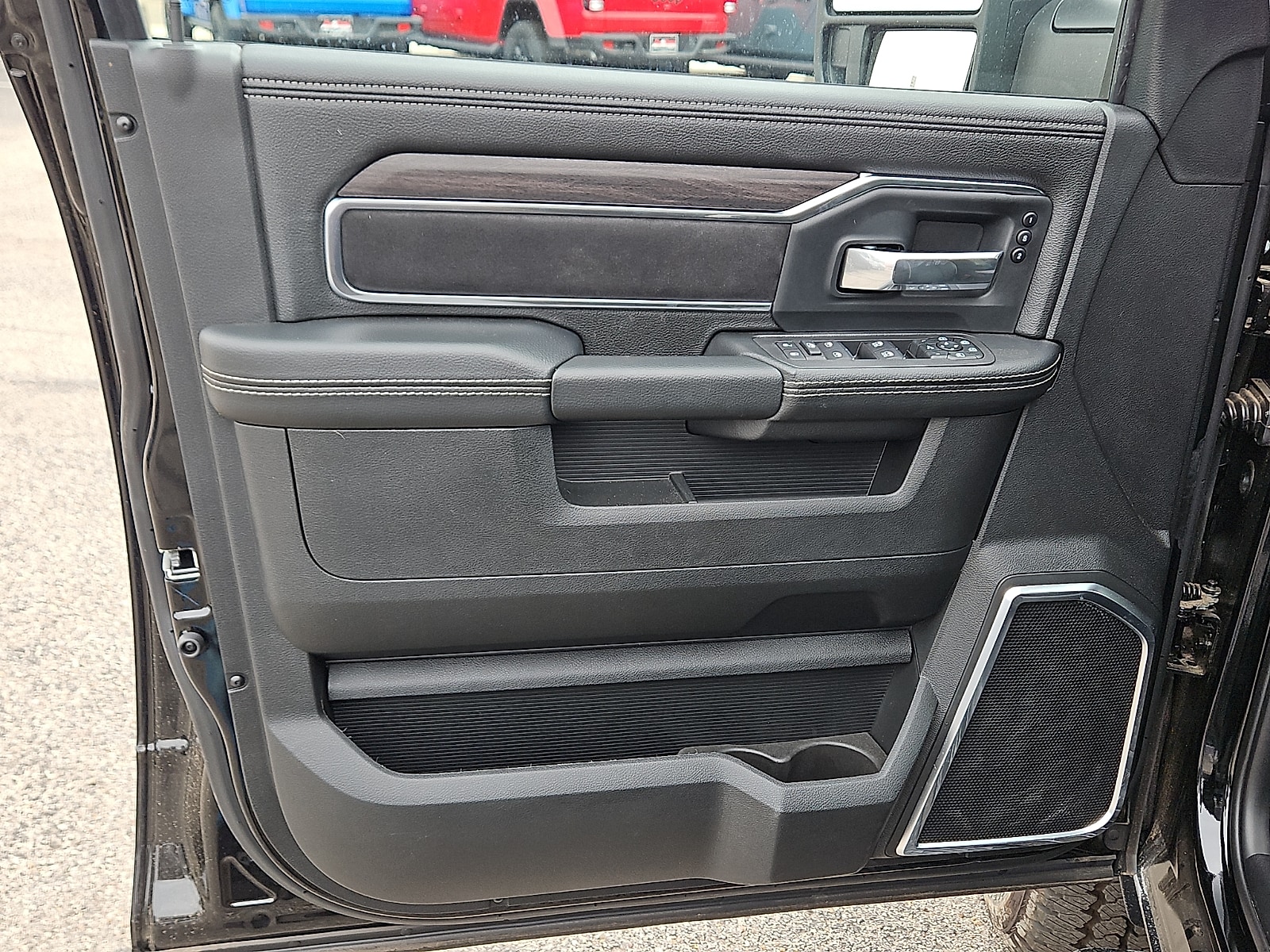 2026 RAM 2500 Laramie - Photo 12