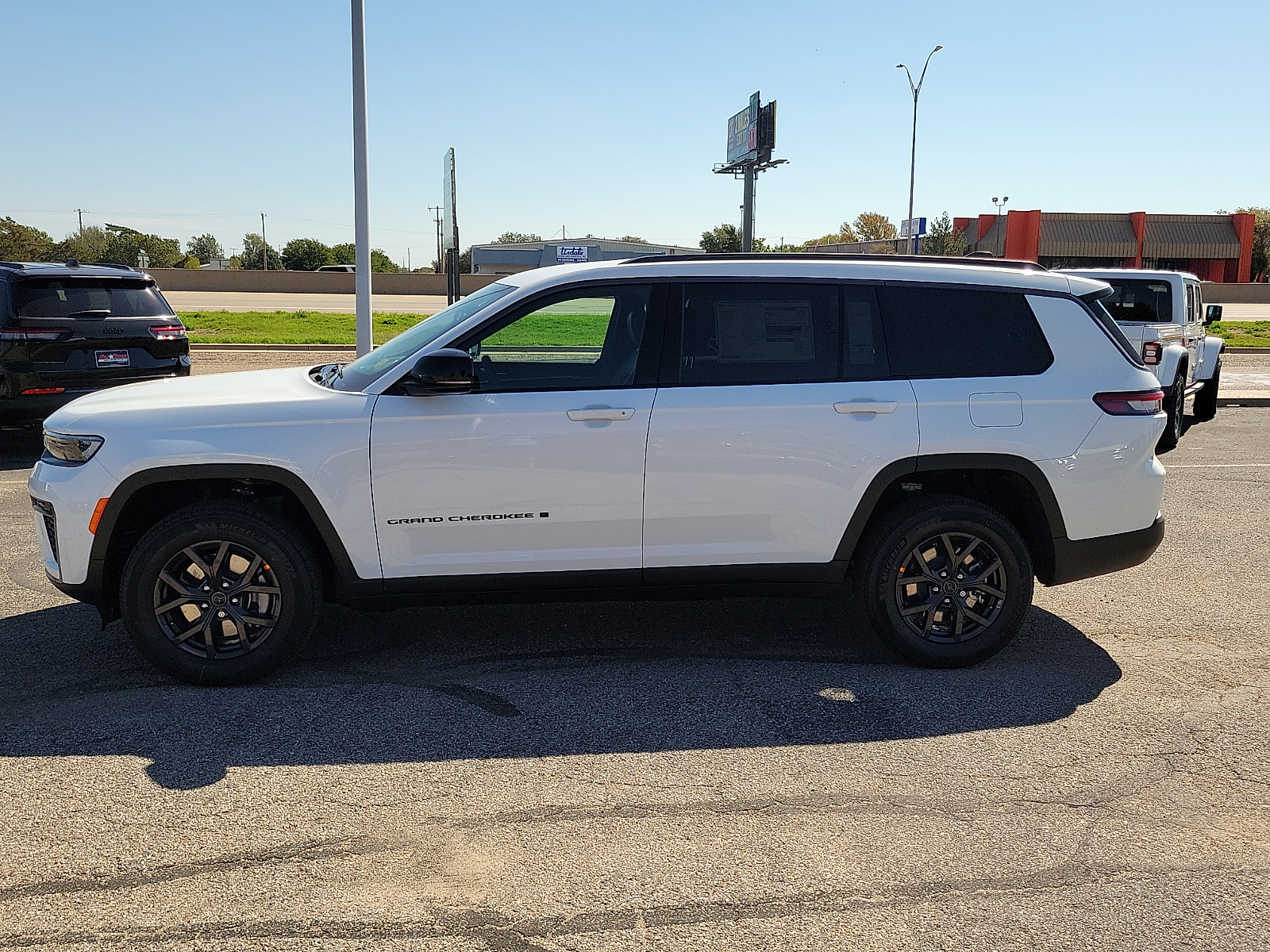 New 2027 Jeep Grand Cherokee L 3 Row LAREDO 4X2 Sport Utility