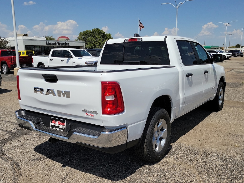 New 2026 Ram 1500 TRADESMAN CREW CAB 4X4 5'7 BOX Pickup