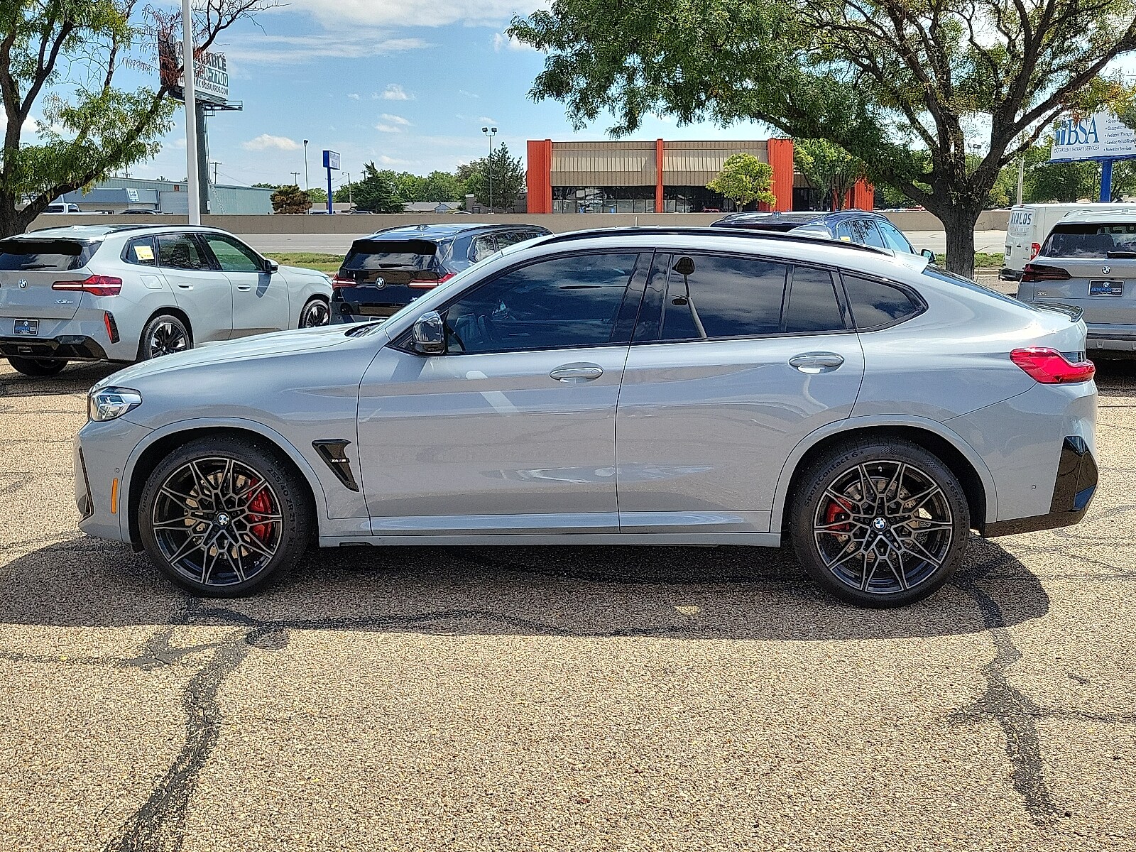 2023 Bmw X4 photo 2