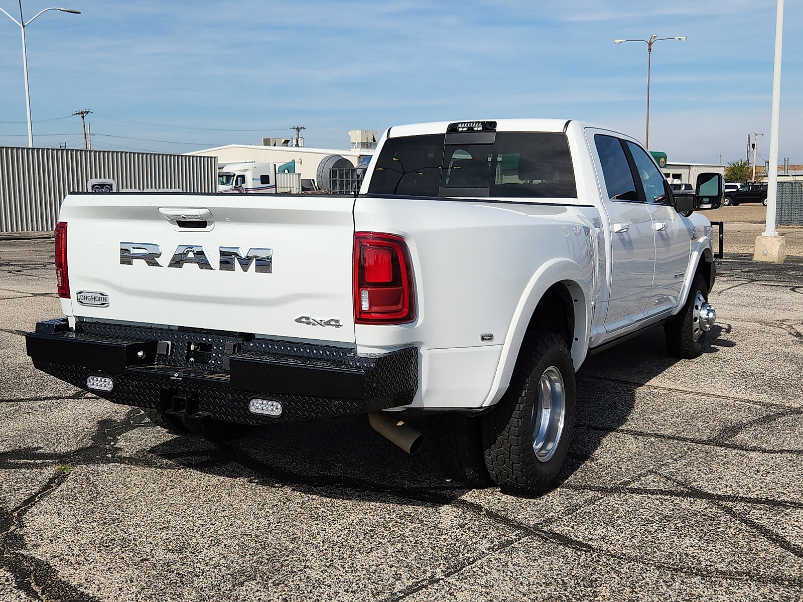 Used 2025 RAM 3500 Limited 4x4 Crew Cab 8 ft. box 169.5 in. WB