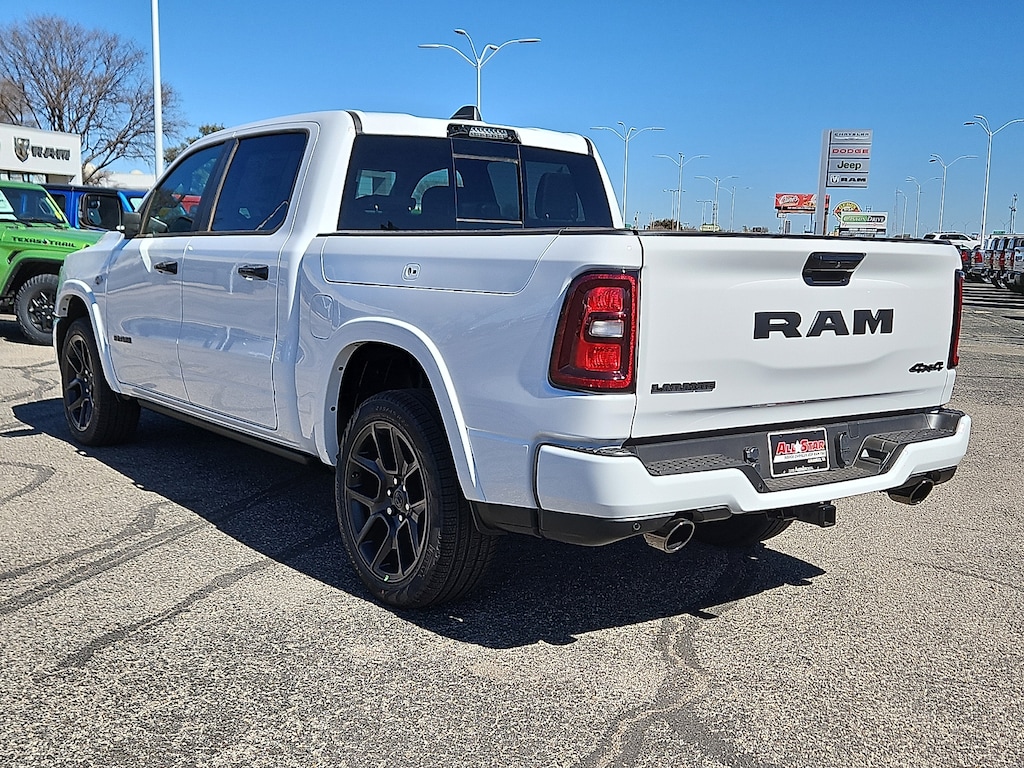 New 2026 Ram 1500 LARAMIE CREW CAB 4X4 5'7 BOX Pickup