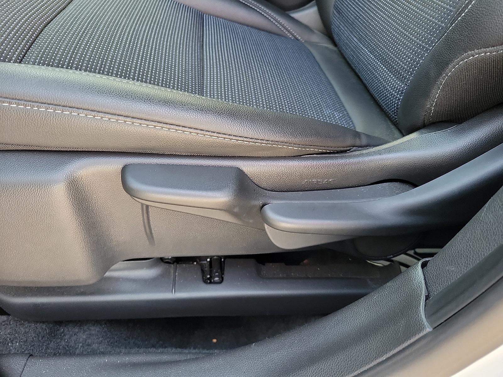 2025 Buick Envista Preferred - Photo 13