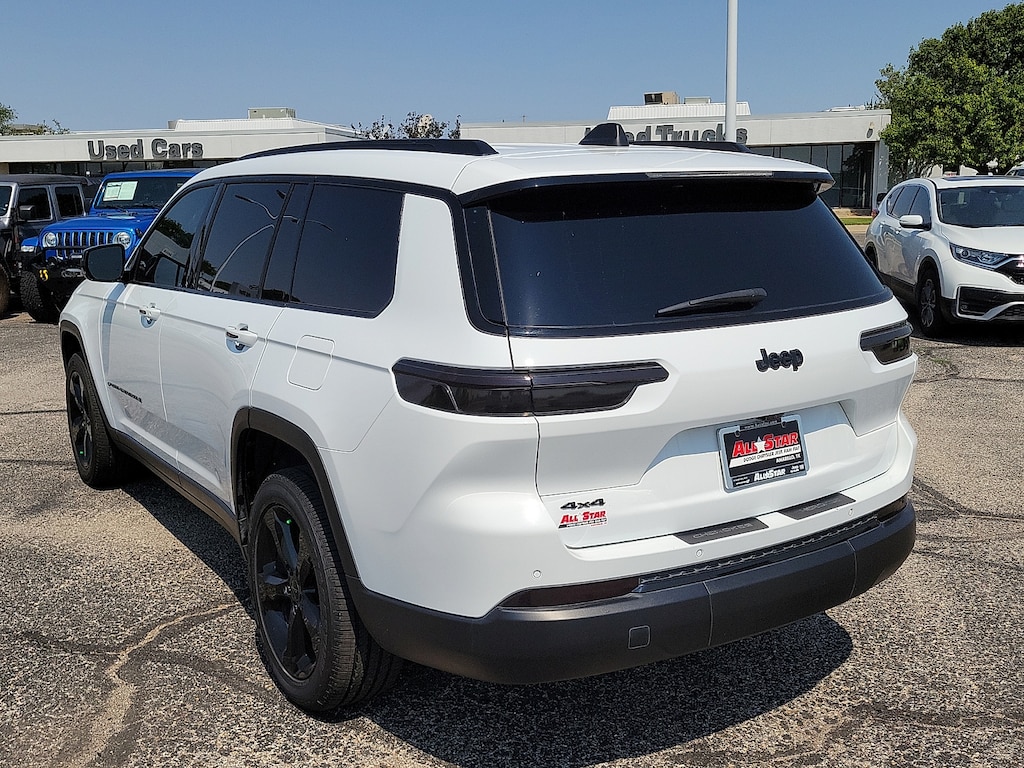 Used 2024 Jeep Grand Cherokee L Altitude 4x4