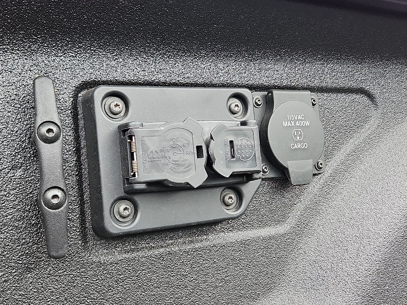 2026 RAM 2500 Laramie - Photo 8