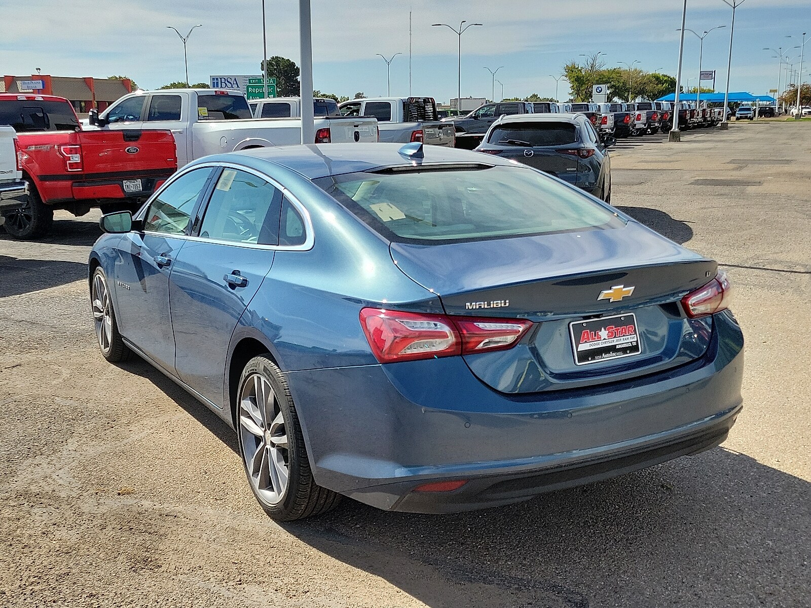 2024 Chevrolet Malibu Premier 2LT photo 3