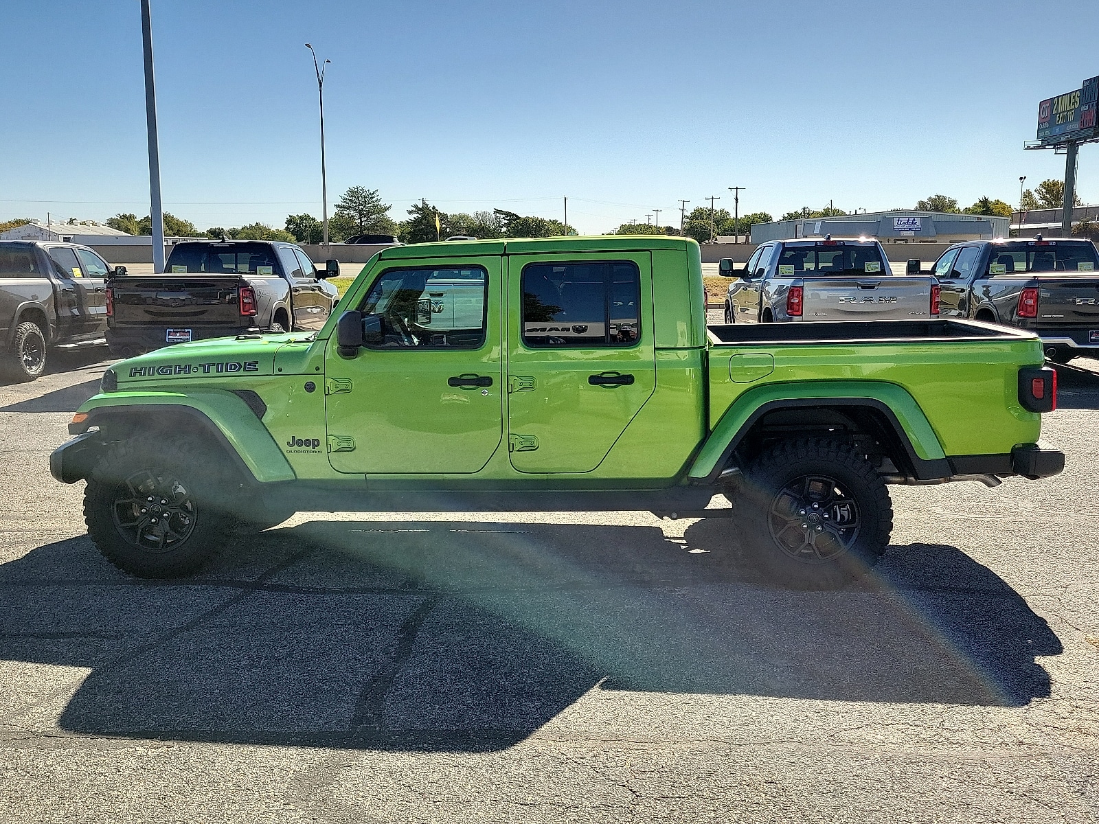 2025 Jeep Gladiator High Tide - Photo 2