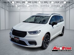 2026 Chrysler Pacifica LIMITED AWD Passenger Van