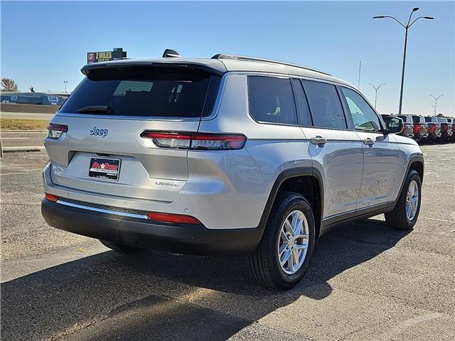 2024 Jeep Grand Cherokee Laredo photo 2