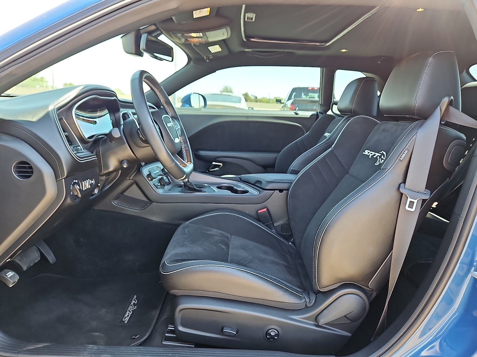 2023 Dodge Challenger SRT - Photo 9