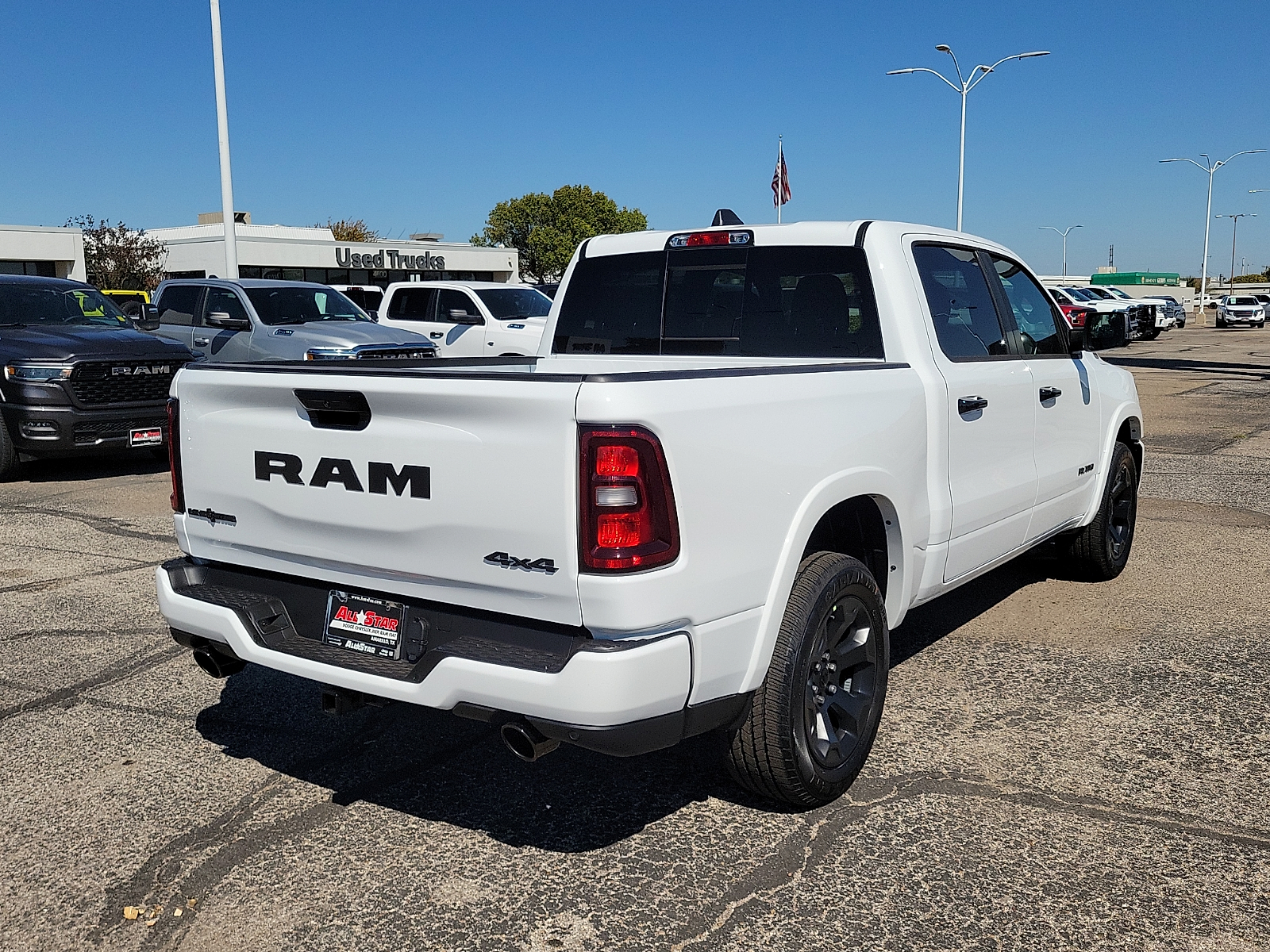 New 2027 Ram 1500 LONE STAR CREW CAB 4X4 5'7 BOX Pickup