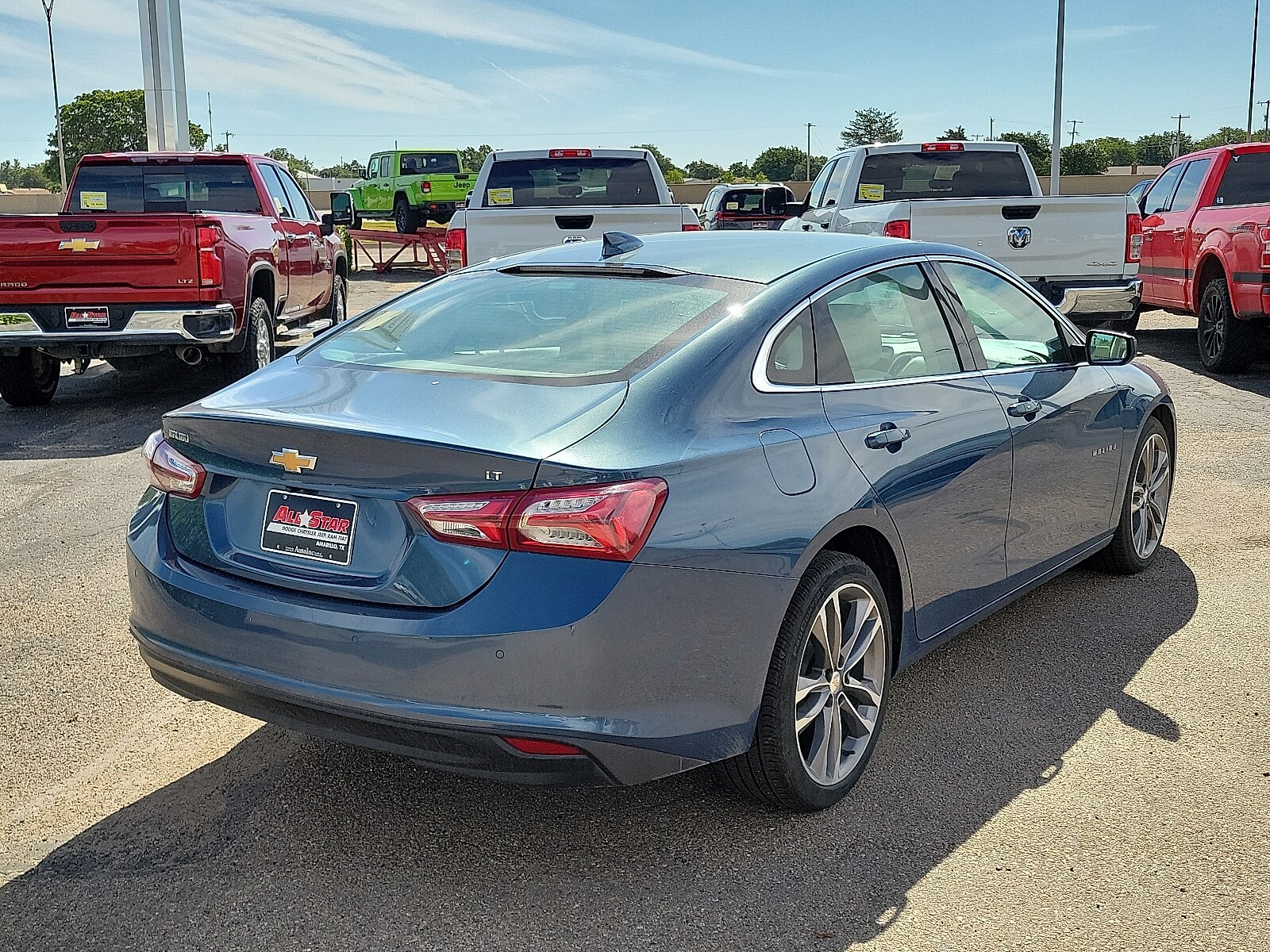 2024 Chevrolet Malibu Premier 2LT photo 4
