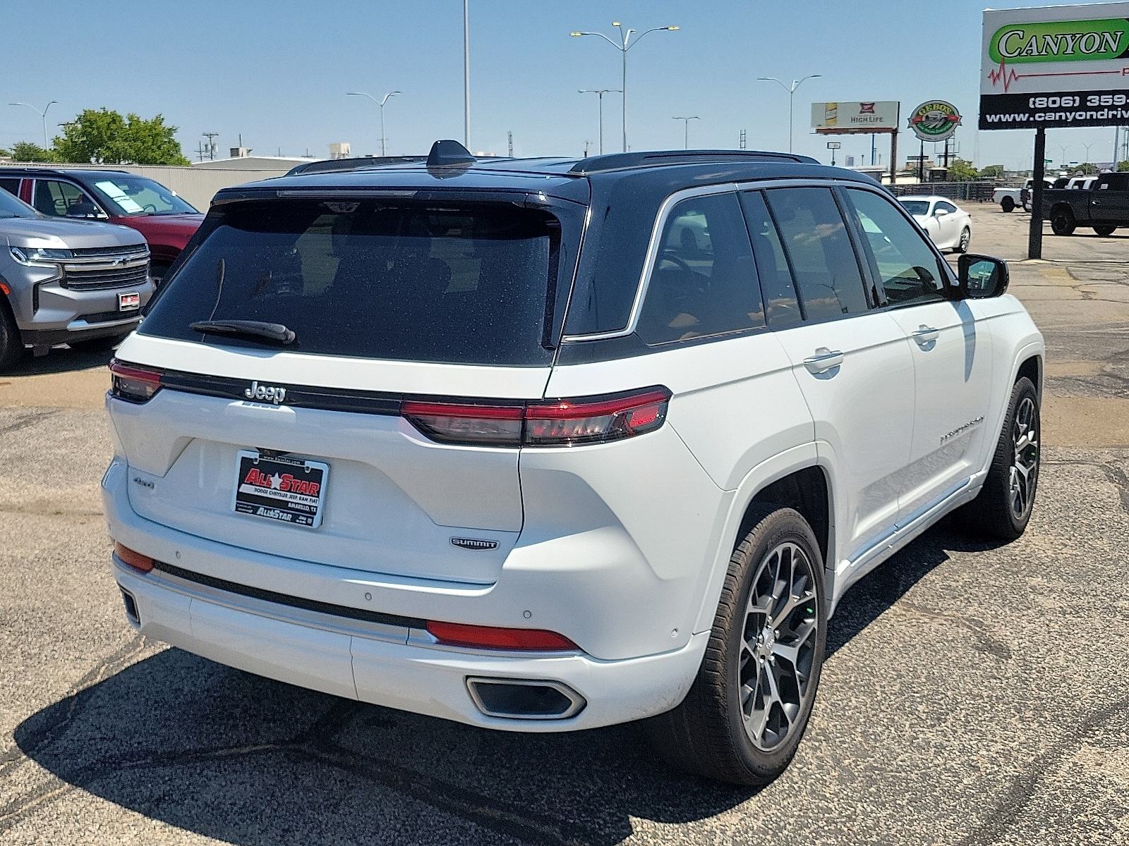 2024 Jeep Grand Cherokee Summit Reserve photo 3