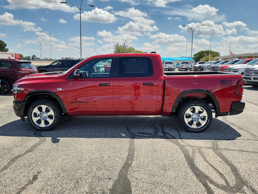New 2026 Ram 1500 LONE STAR CREW CAB 4X4 5'7 BOX Pickup