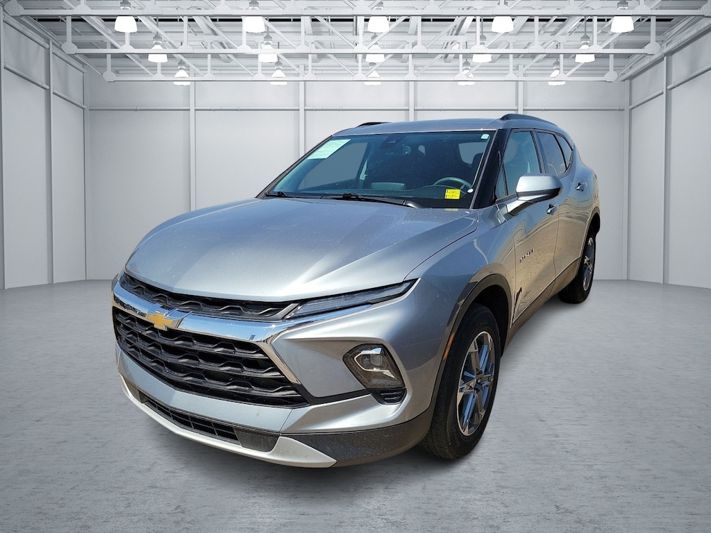 Used 2024 Chevrolet Blazer LT w/2LT Front-Wheel Drive