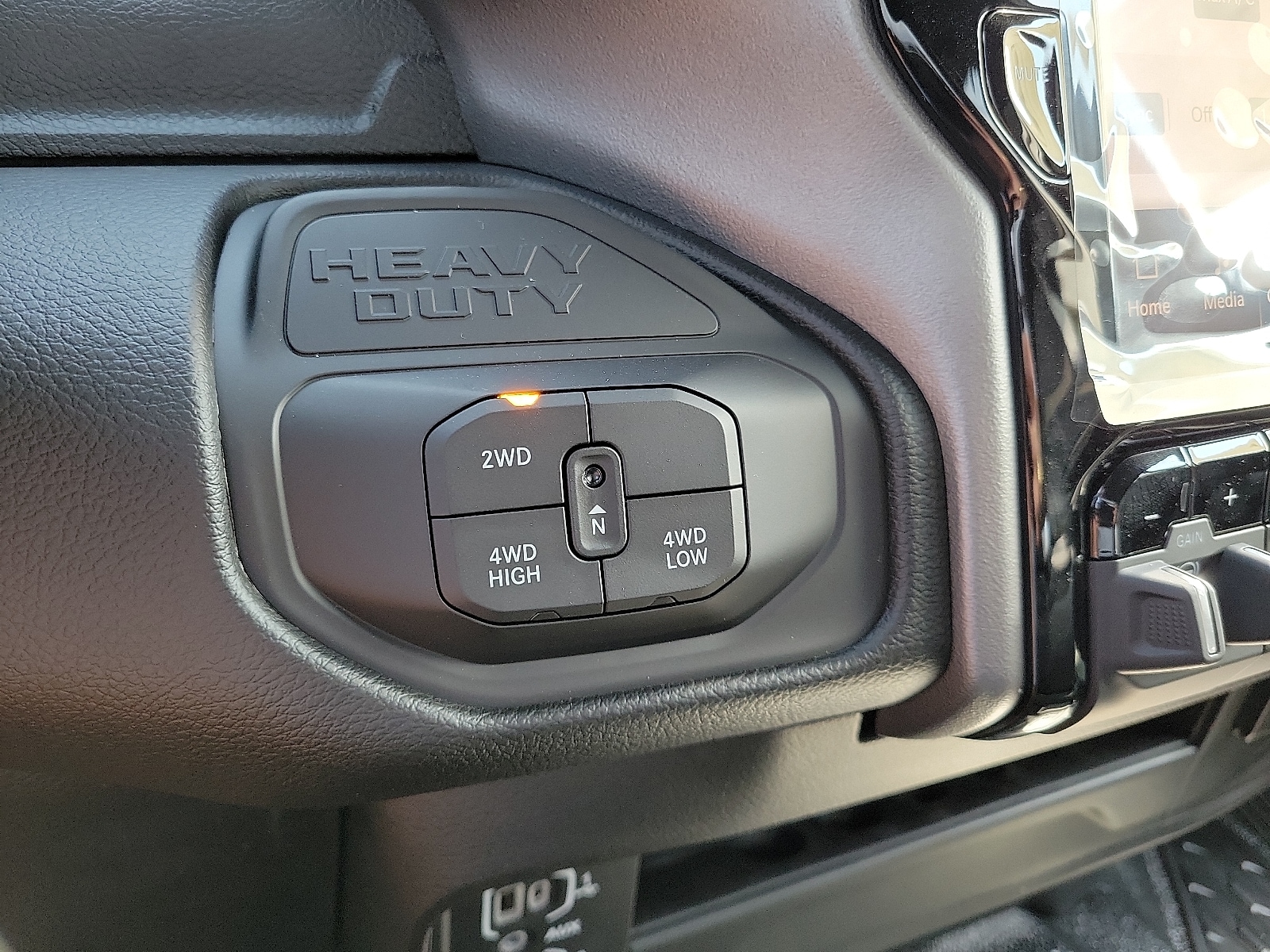 2026 RAM 3500 Chassis Big Horn - Photo 15