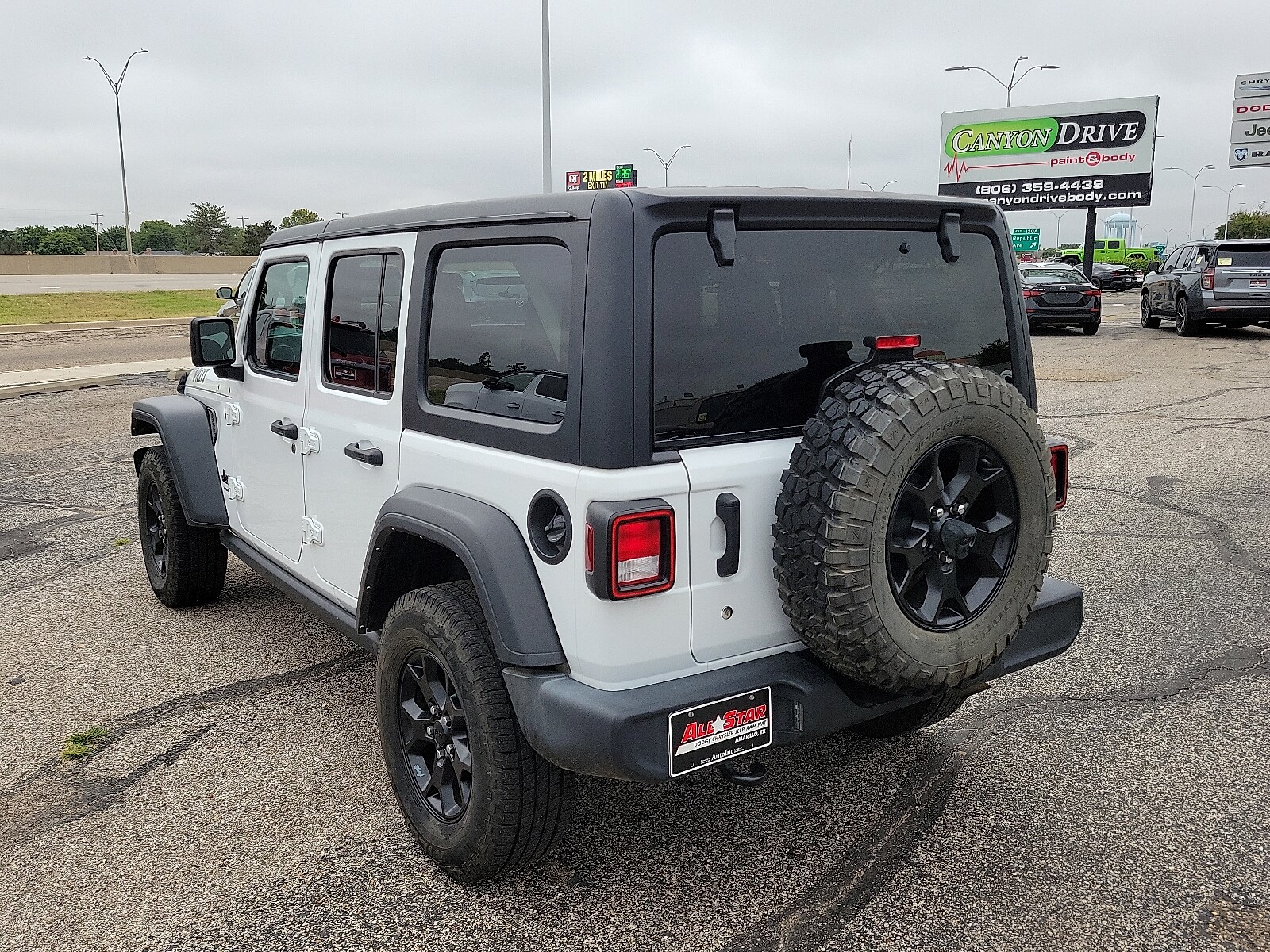 2022 Jeep Wrangler Unlimited Willys Sport photo 3