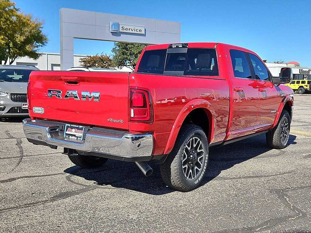 New 2026 Ram 2500 LIMITED LONGHORN CREW CAB 4X4 6'4 BOX Pickup