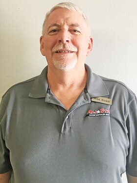 Staff member Mike Rivers from ID_b9e38e3f4224