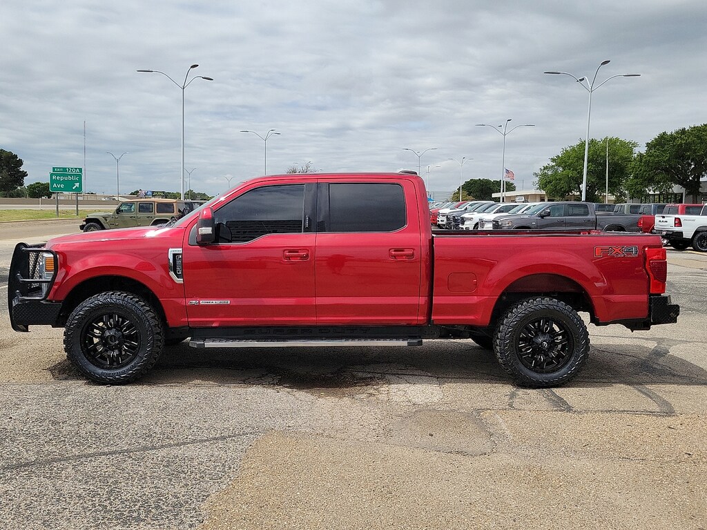 Used 2022 Ford F-250 Lariat 4x4 Crew Cab 6.75 ft. box 160 in. WB SRW Sedan
