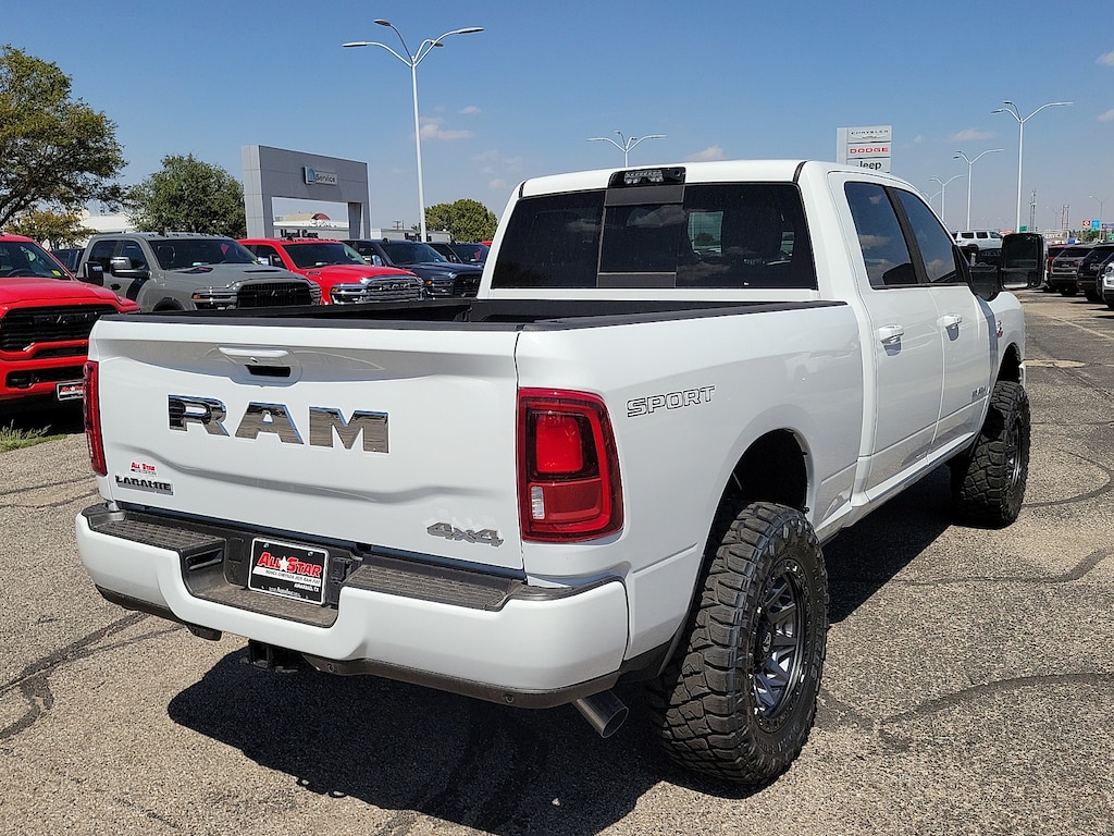 New 2026 Ram 2500 LARAMIE CREW CAB 4X4 6'4 BOX Pickup
