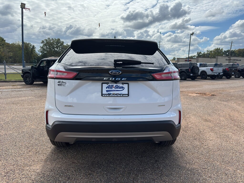 2024 Ford Edge SEL photo 4